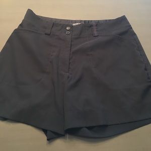 Black Nike golf shorts size 6