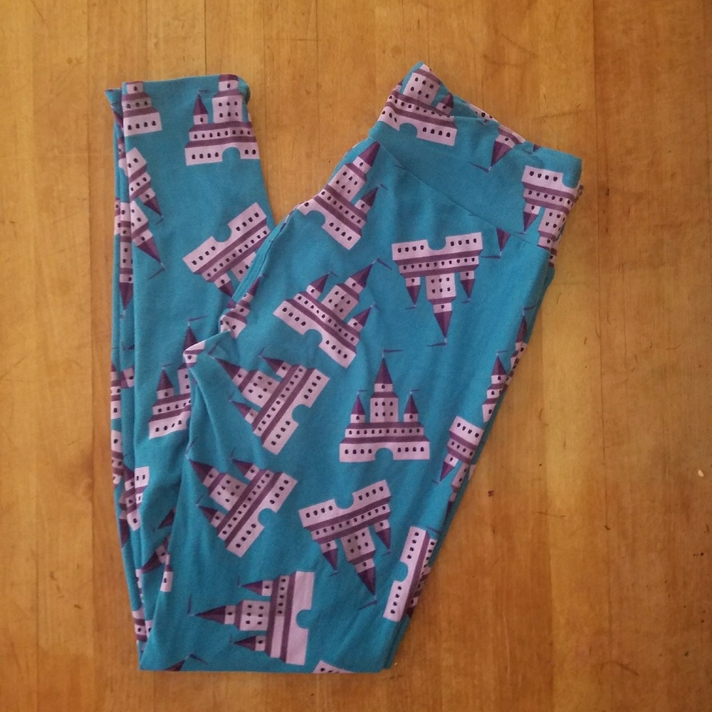 Castle Lularoe Leggings - OS - **Ultra Rare!**
