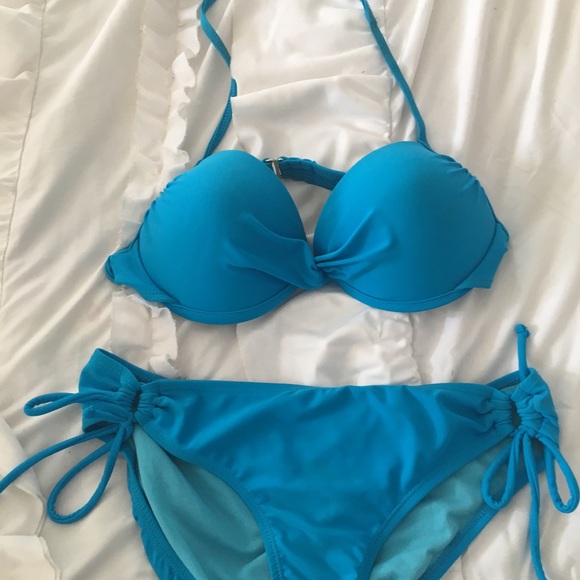2-Piece bikini medium - Picture 2 of 2
