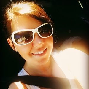 Meet your Posher, Leah