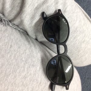 Ray ban sun glasses