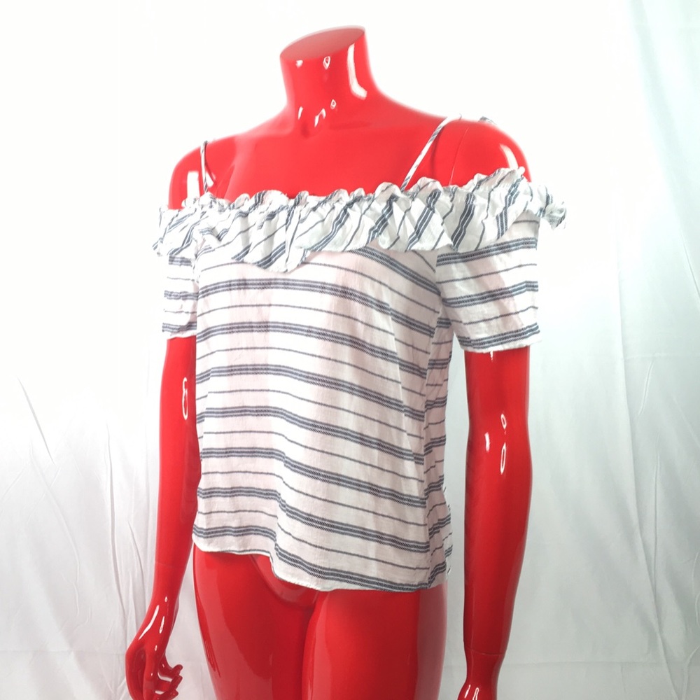 🔻2 for $10🔻Miss Love · cold shoulder rope stripe