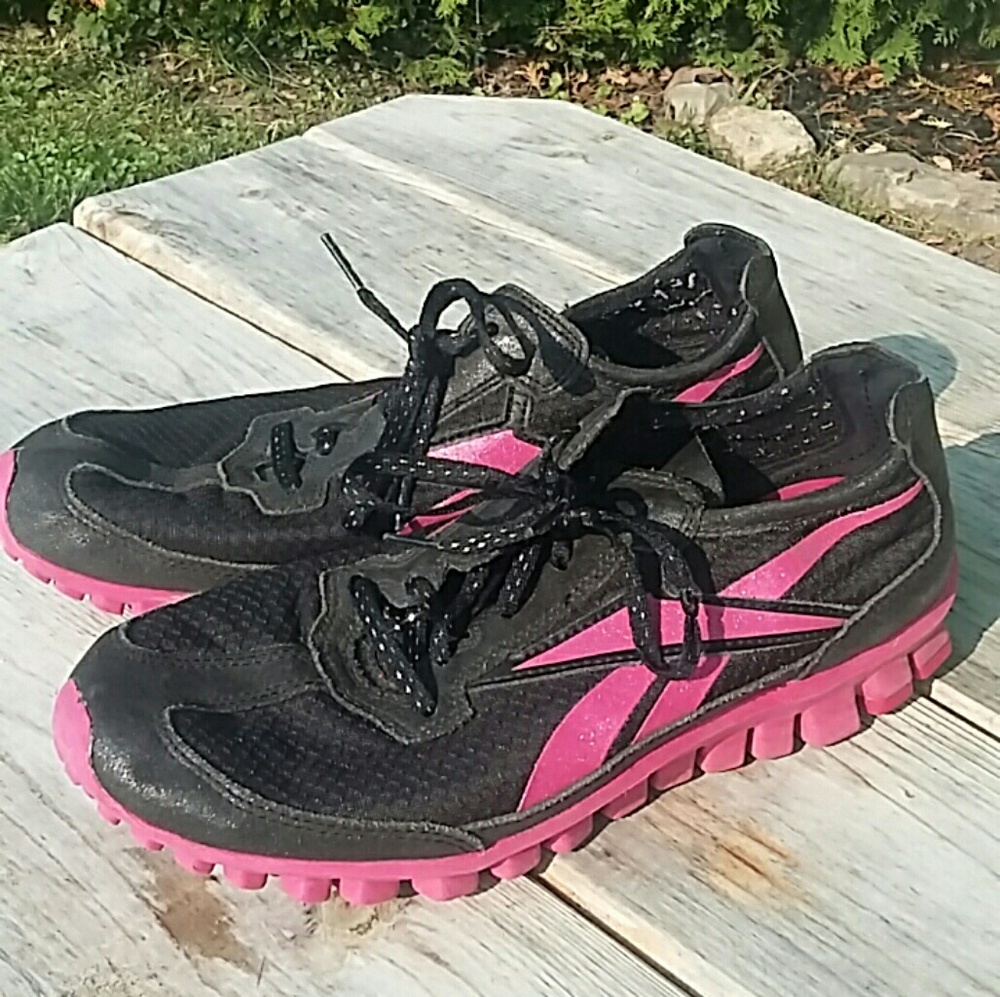 Girls Reebok size 7