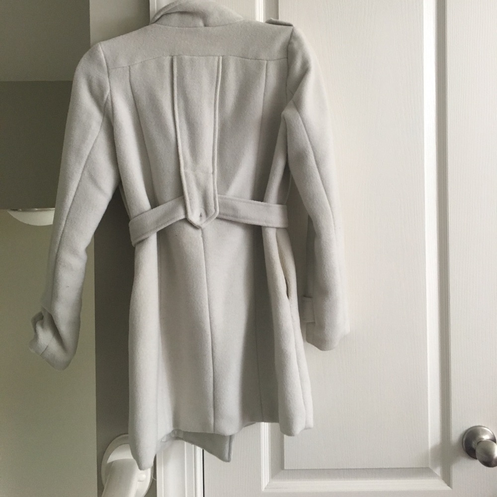 Cream colored jacket-small - Picture 2 of 3