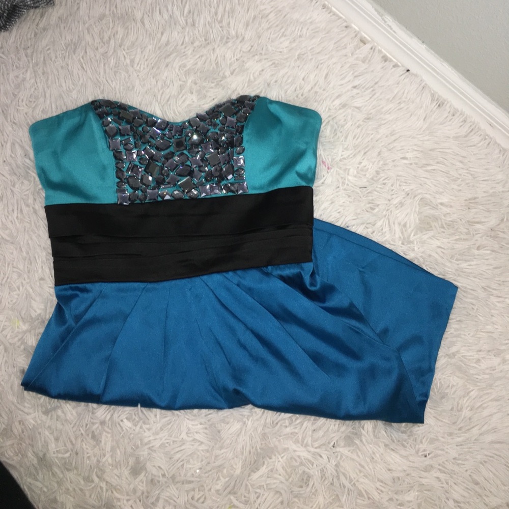 Bebe dress