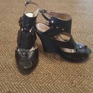Black platform size 7 wedges