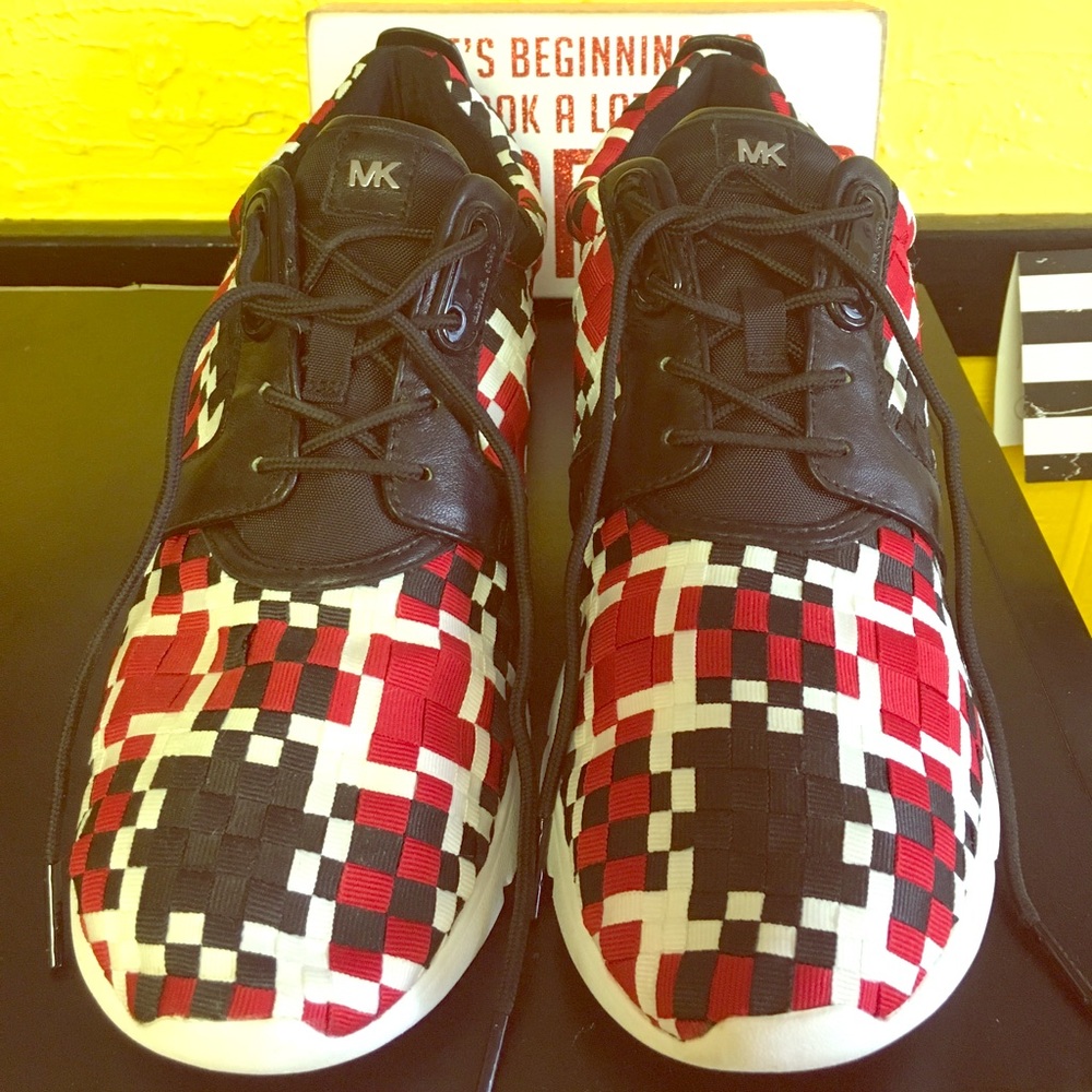 NWOT MICHAEL KORS SNEAKERS