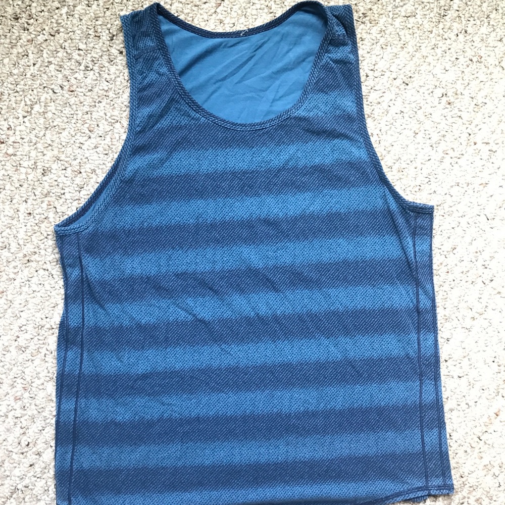 Lululemon - Medium tank - Blue