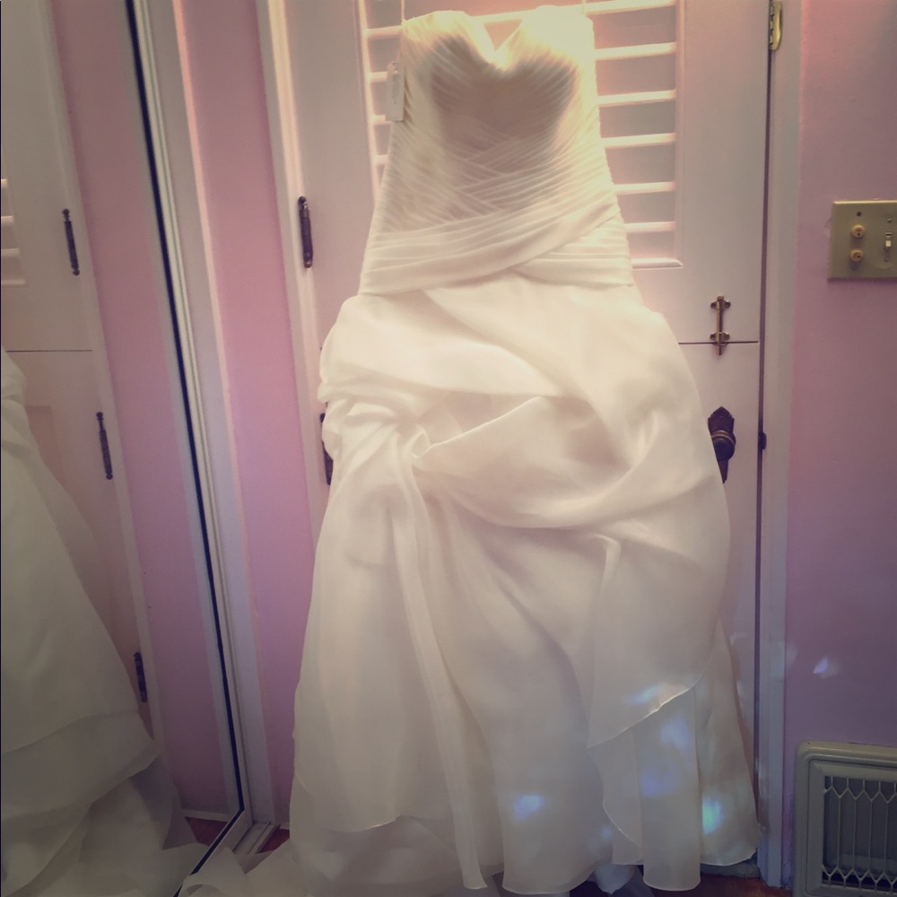 Perfect Aire Barcelona Wedding Dress