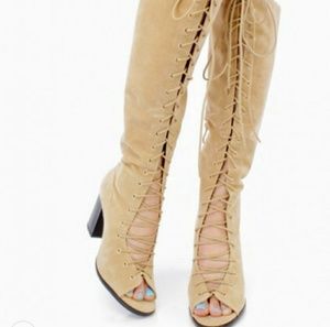 (💥💥SALE) Brand new knee high lace up boots.