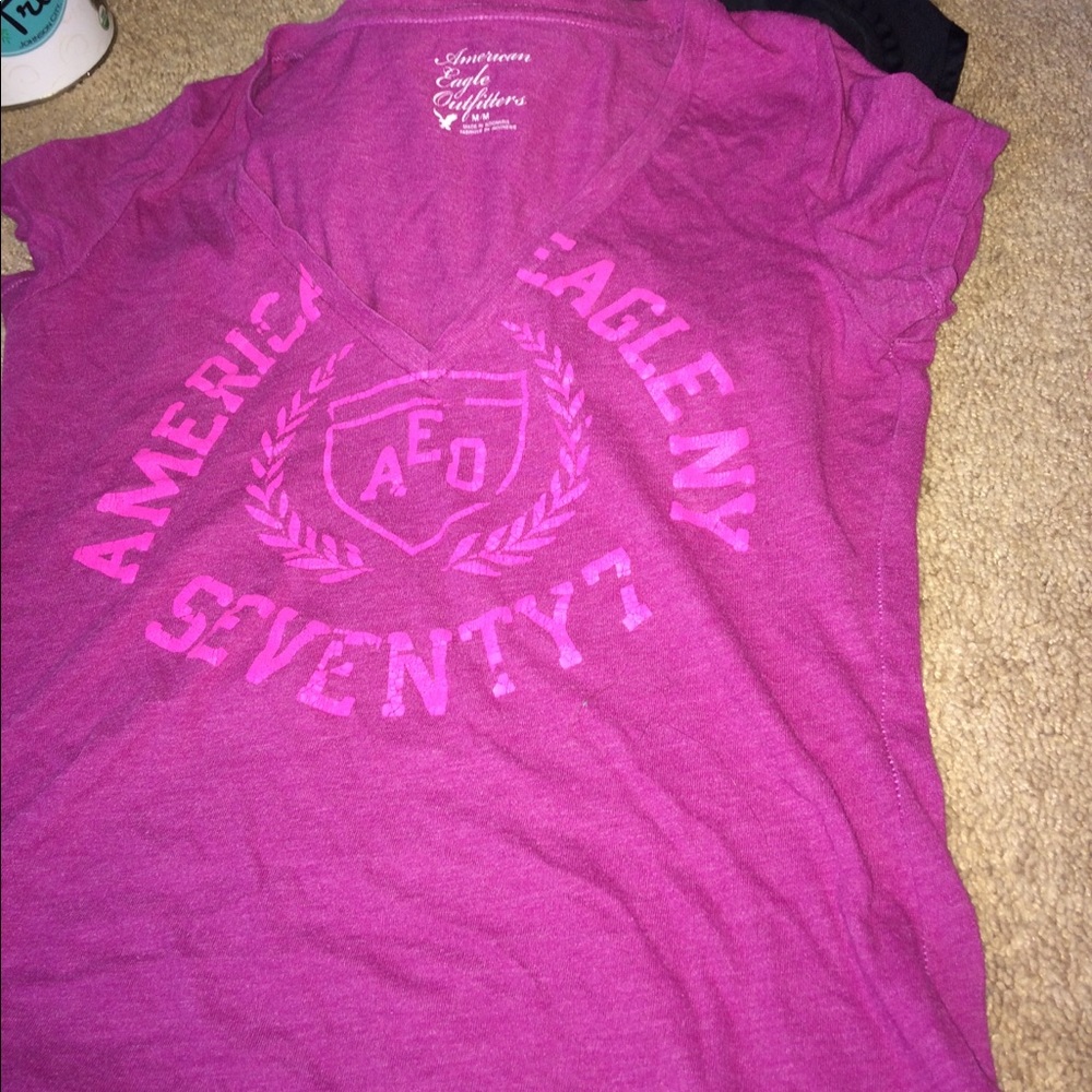 American Eagle tee