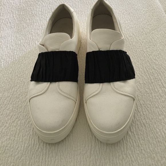 AGL shoes - Picture 1 of 2
