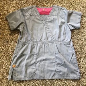 Carhartt woman's size L Grey scrub top