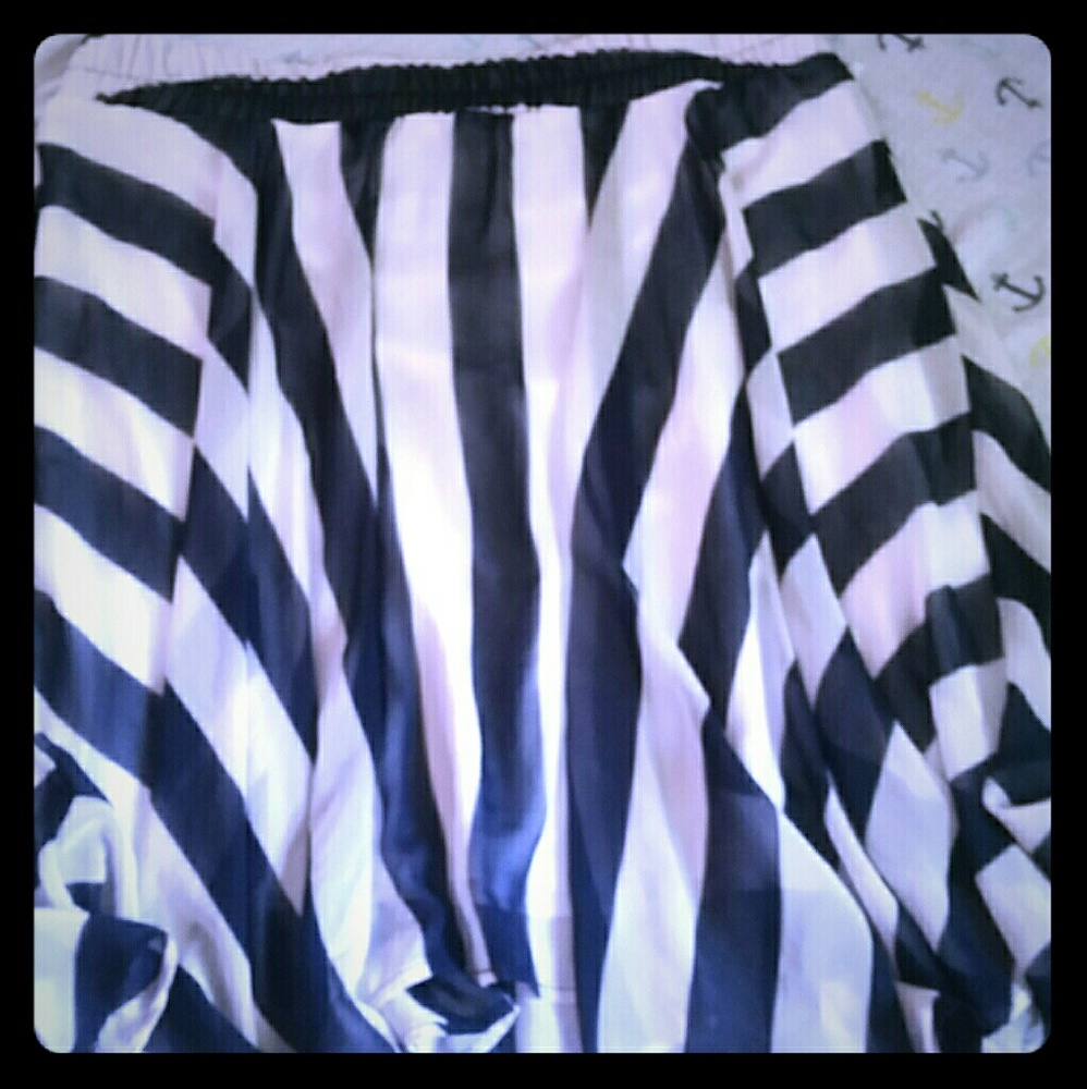 Chiffon flowy skirt