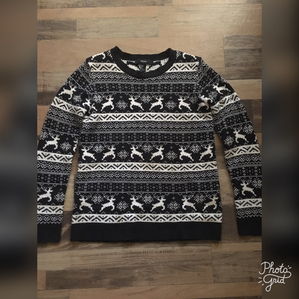Forever 21 Reindeer black & white sweater.