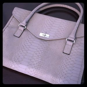 Gray ostrich-print handbag. Leather.