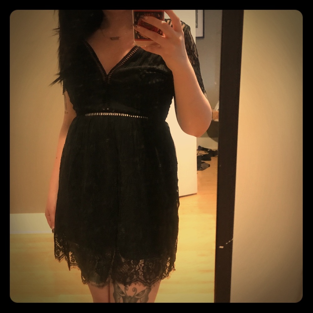 Forever 21 black lace dress
