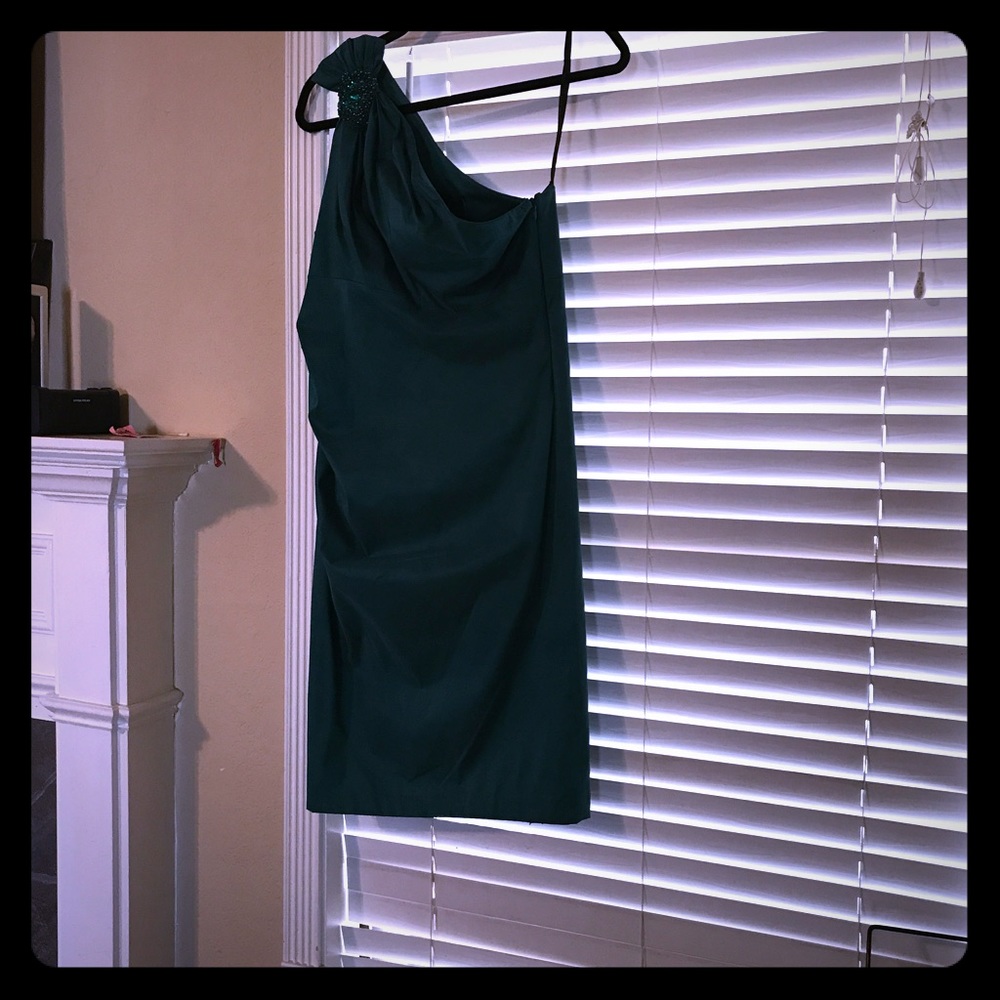 Dress, never worn with tag. Very beautiful