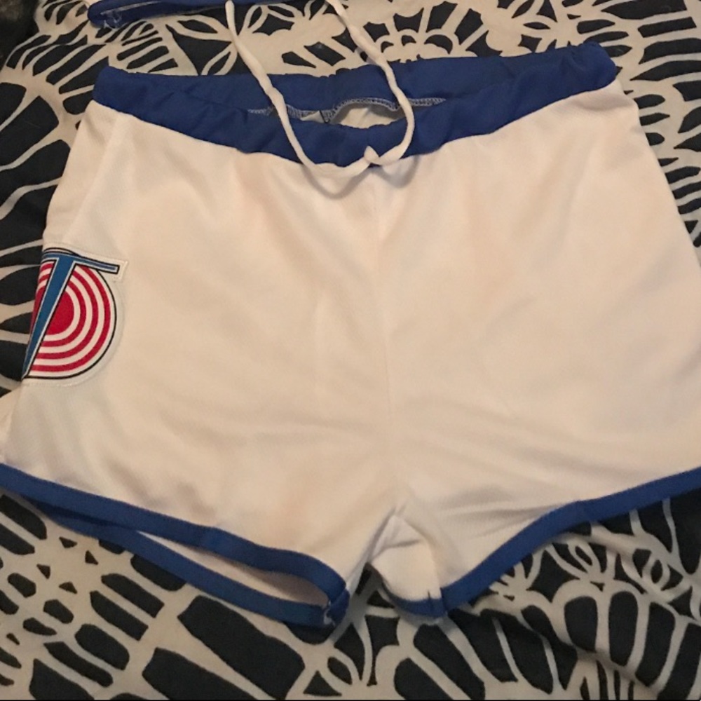 Tunesquad shorts