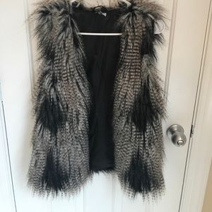 Fab faux fur vest