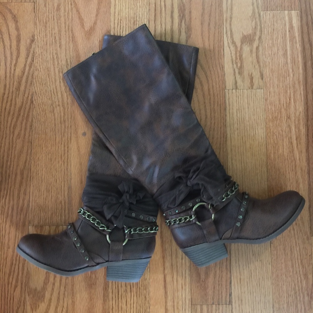 Not rated brown chain rhinestone Tuts up boot 6