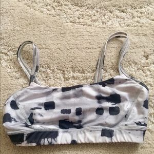 Lululemon running/yoga sports bra