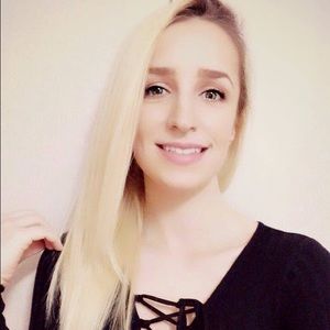 Meet your Posher, Vanessa