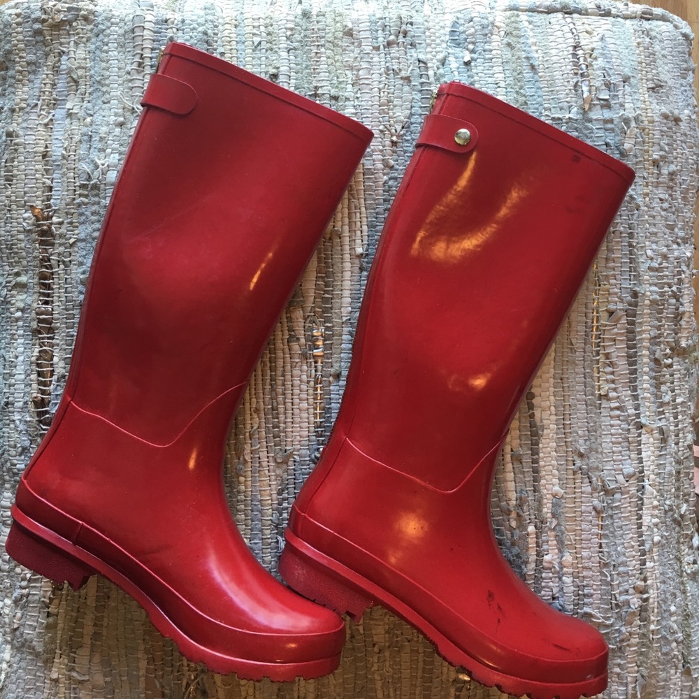 👢BANANA REPUBLIC Red Rain Boots ☔️