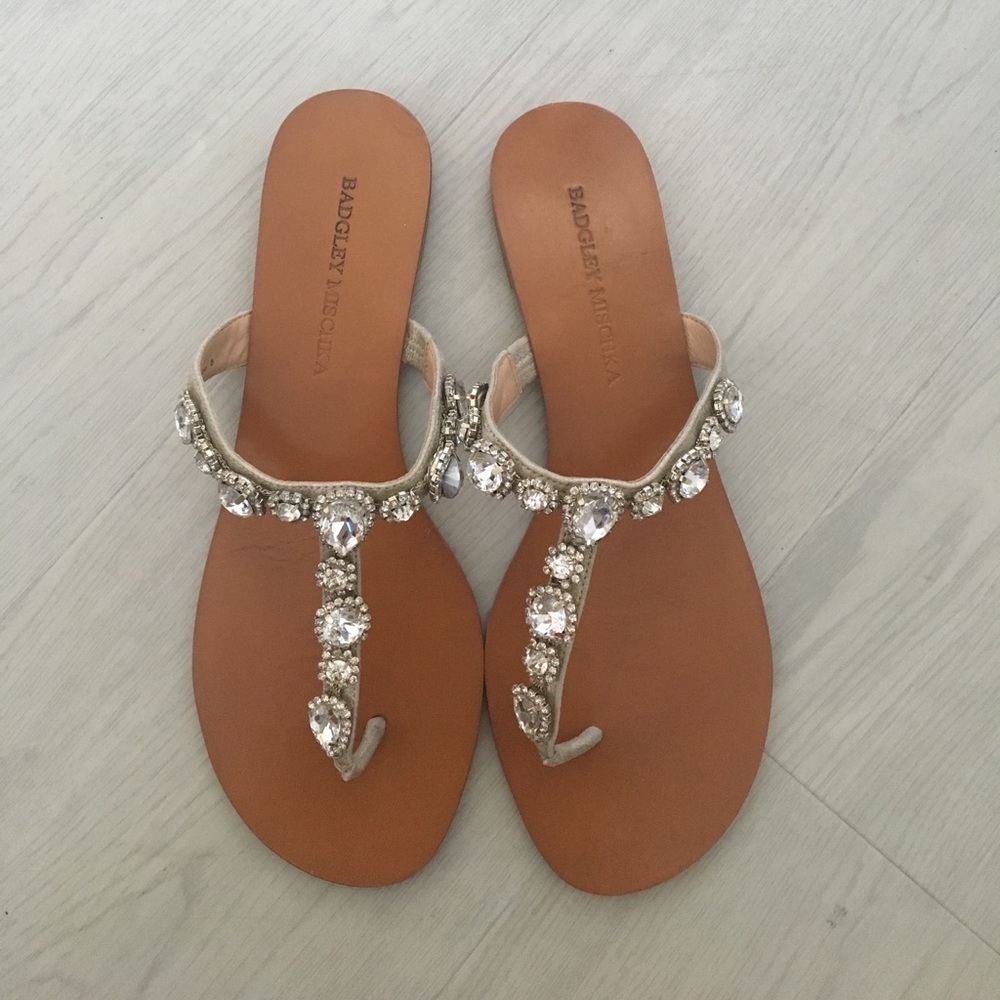 BADGLEY MISCHKA sandals!!