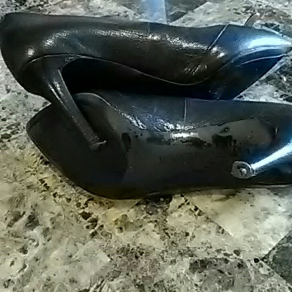 Nine West  Black Heels Shoes - Picture 4 of 4