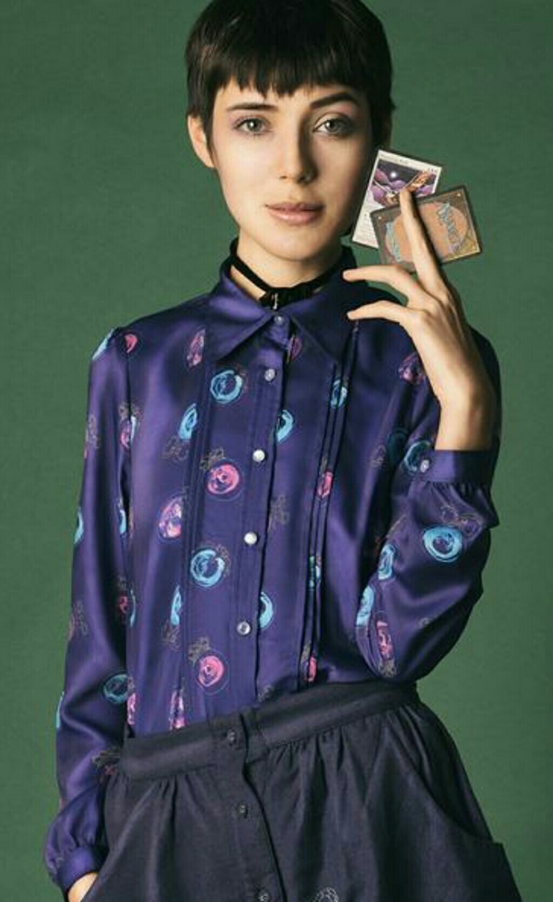 Divination blouse by Book of Deer size medium bnwt