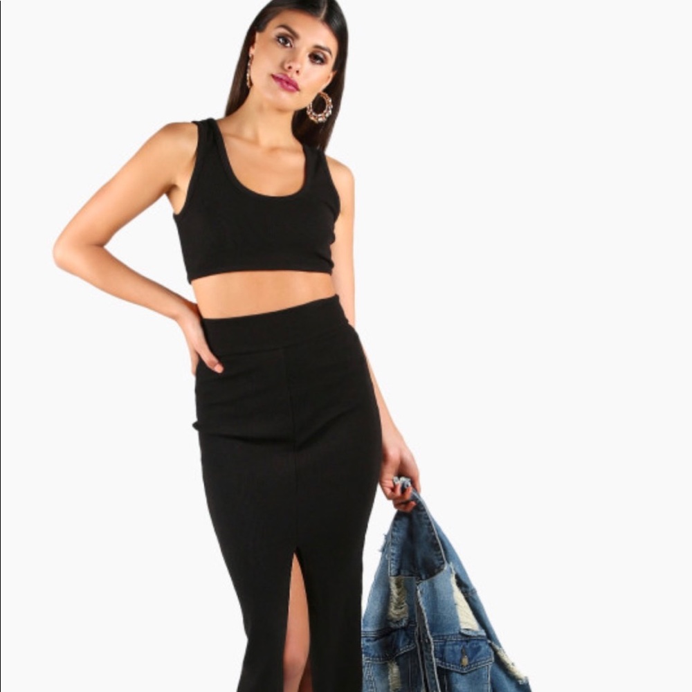 Black crop and pencil co-off skirt