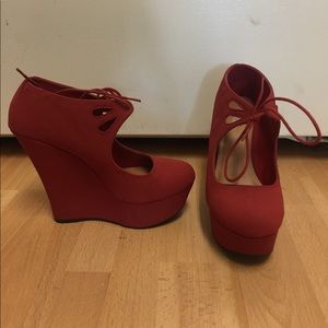 Charlotte Russe red pumps