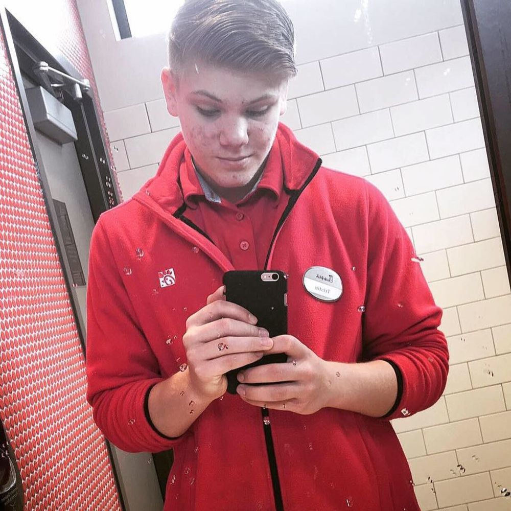 Meet your Posher, Tristin
