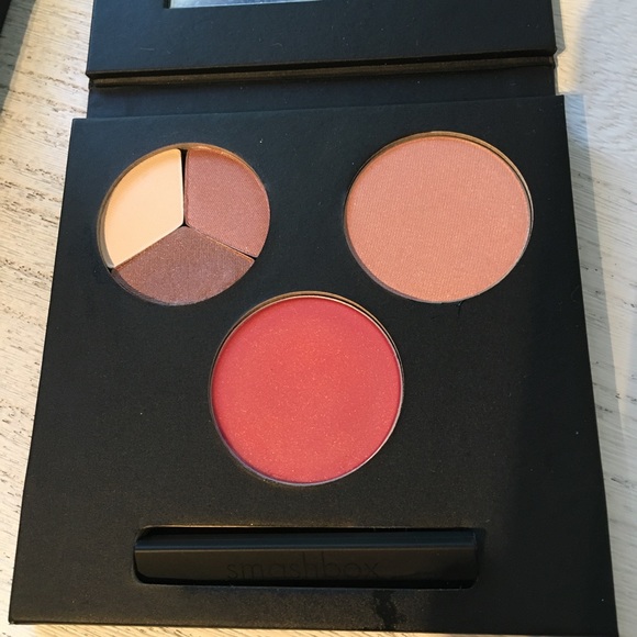 {Smashbox} Makeup Set - Picture 2 of 3
