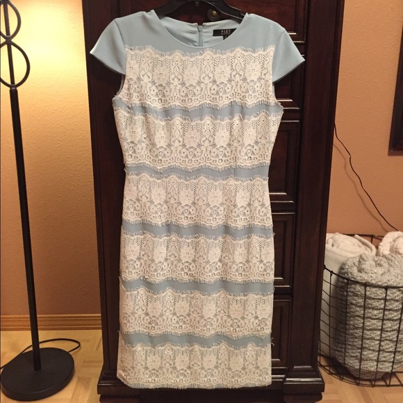 👗Alex Marie dress - Picture 2 of 3