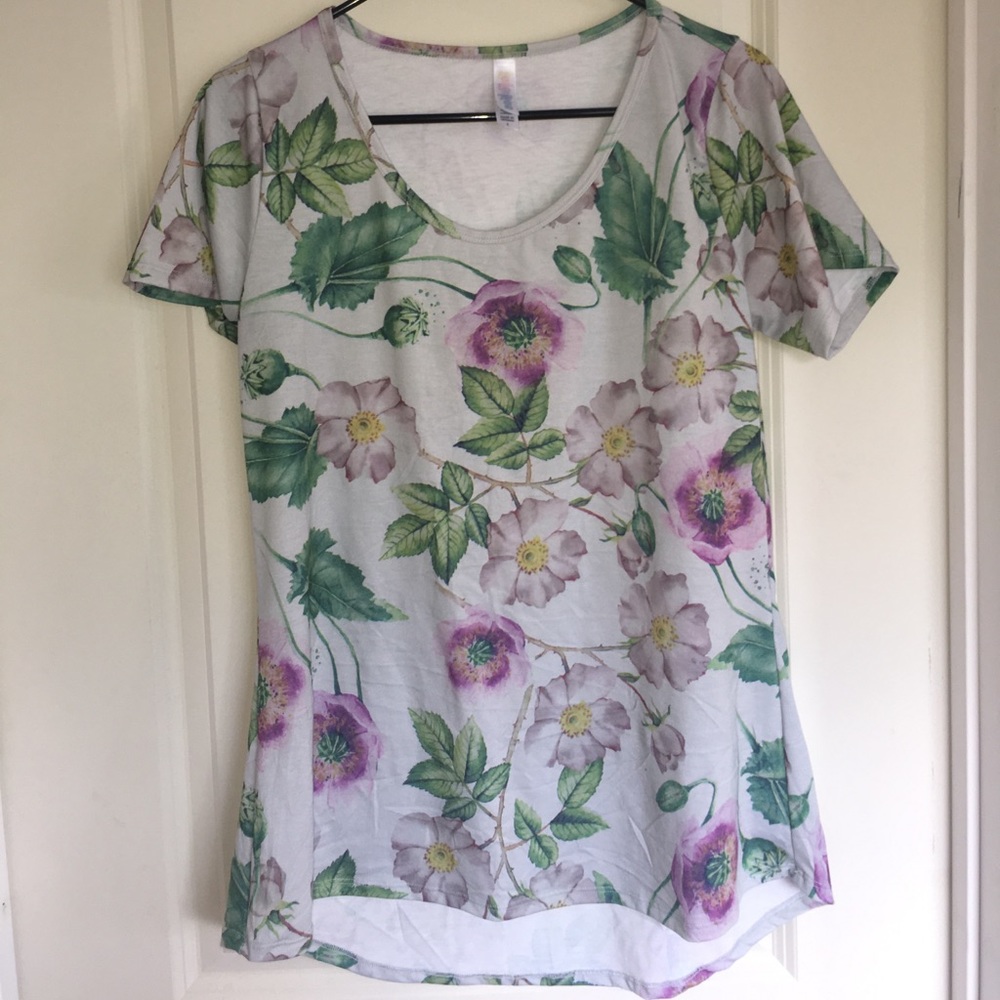 LuLaRoe Classic T
