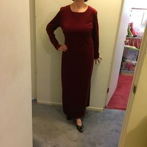 Long sleeve ankle length burgundy velvet dress