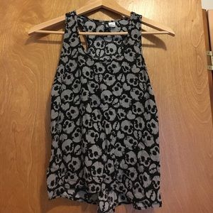 Skull and heart shirt