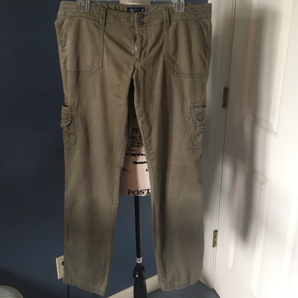Women's American Eagle olive green cargo pants 11