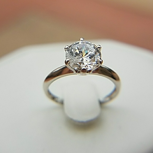 New 1ct Round 14k Solid White Gold Engagement Ring - Picture 8 of 9