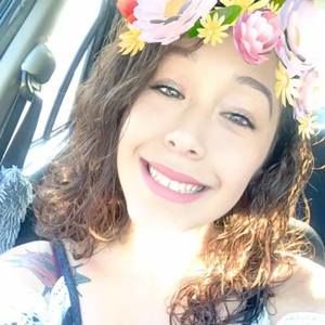 Meet your Posher, Alessa