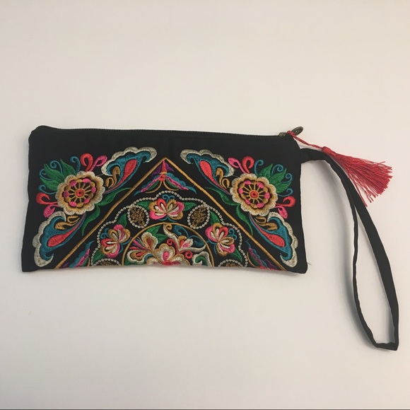 Beautiful Ornate Embroidered Clutch Bag - Picture 3 of 4