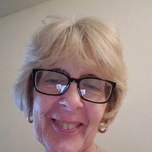 Meet your Posher, Beth