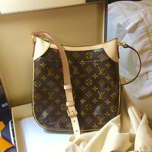 Crossbody 😘😘❤️❤️❤️