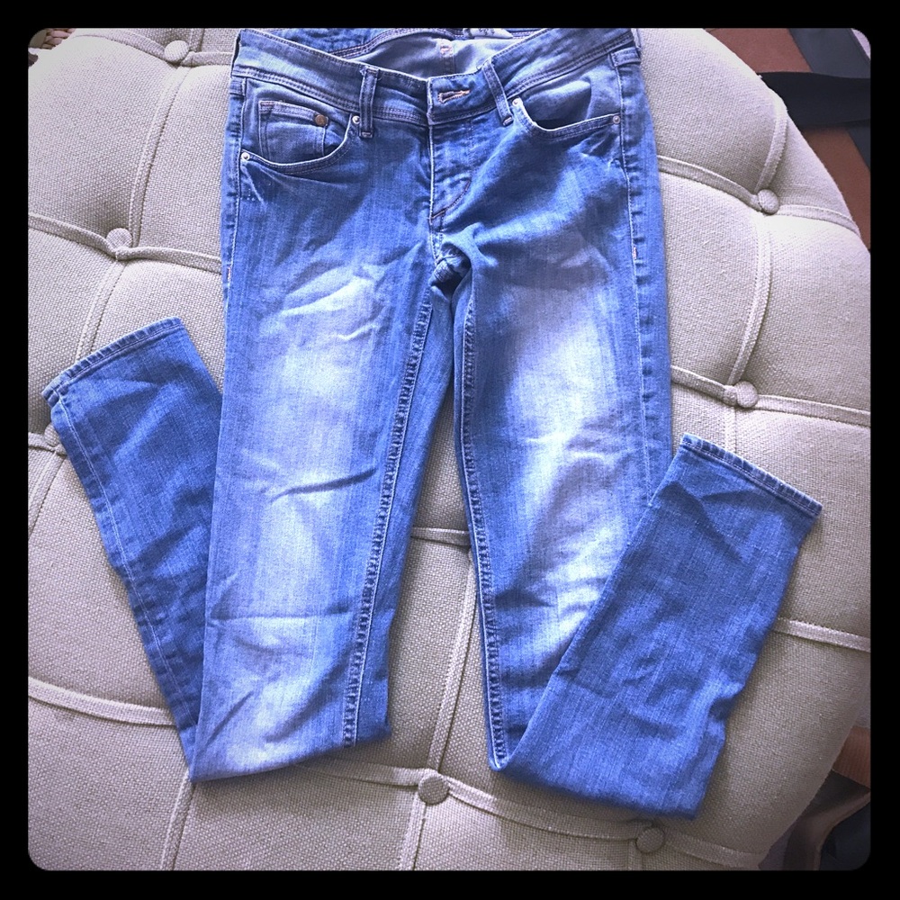 Skinny Jeans: Size 27