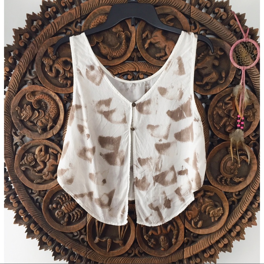Open-back Crop Tank - Picture 2 of 5