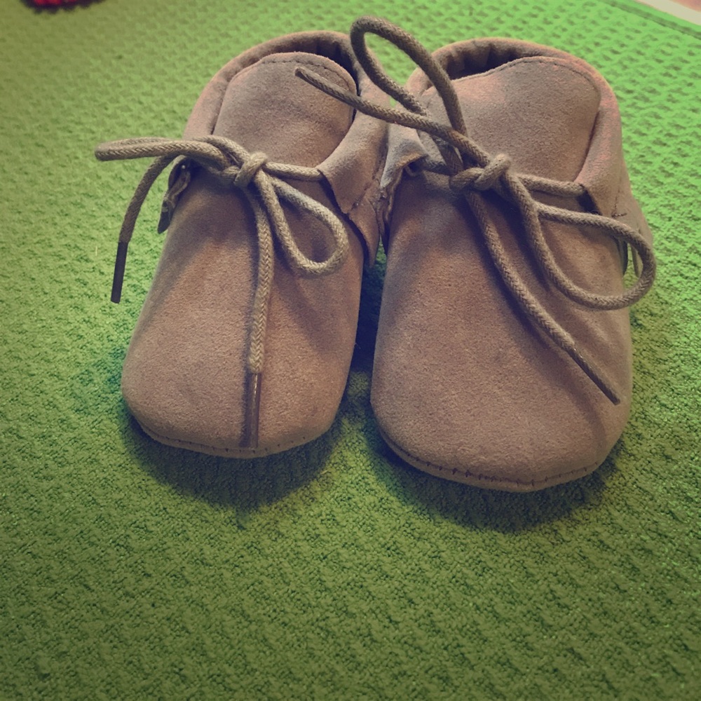 SOLD Baby moccasins ❤️