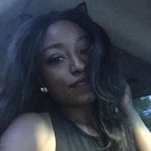 Meet your Posher, Cortney