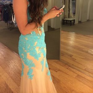 Jovani Gown/long prom dress